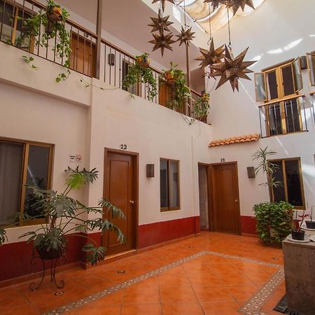 Hotel Degollado ภายนอก รูปภาพ