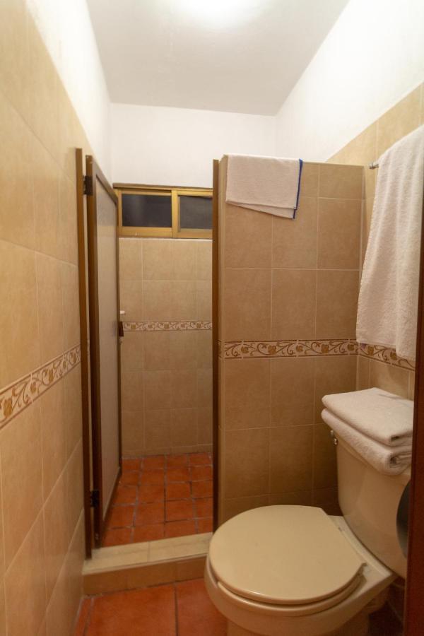 Hotel Degollado ภายนอก รูปภาพ